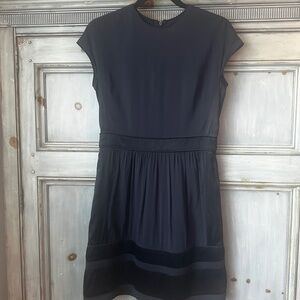 Burberry London Midnight Blue Silk Dress Size 6